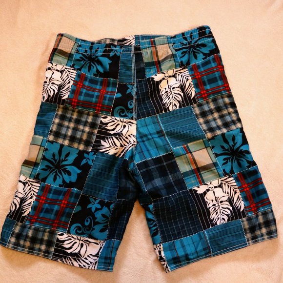 Old Navy Hawaiian Patchwork Style Board Shorts /Swim Trunks - Size 14-16 XL - Picture 3 of 4